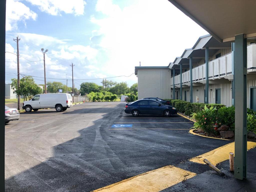 Safari Inn Motel コーパスクリスティ エクステリア 写真